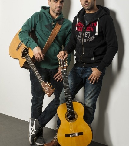 Τα Κίτρινα Ποδήλατα στο Passport